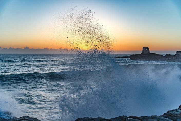 Alba a Roca vecchia. Costa adriatica del Salento.