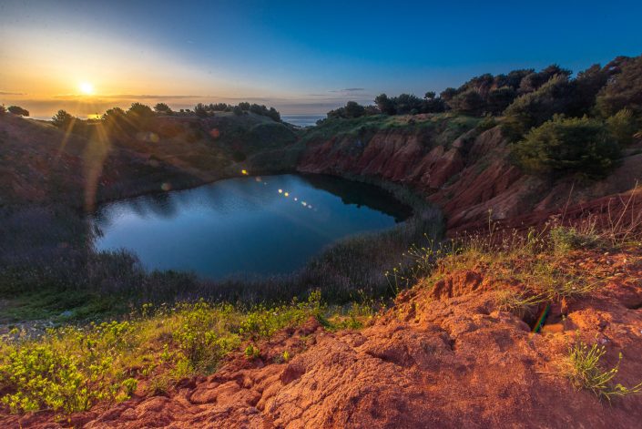 Alba alla ex cava di bauxite. Otranto. Costa adriatica del Salento.