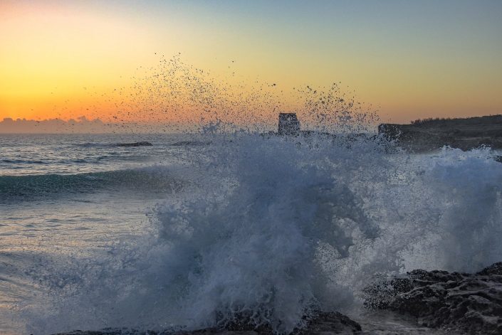 Alba a Roca vecchia. Costa adriatica del Salento.