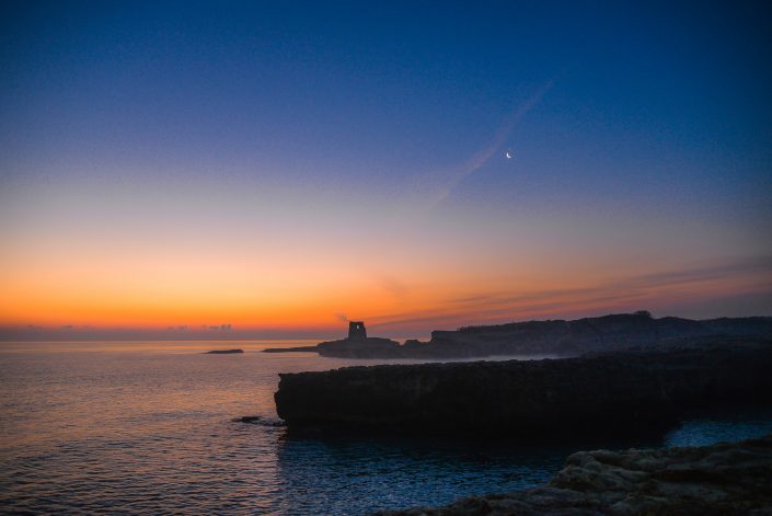 Alba a Roca vecchia. Costa adriatica del Salento.