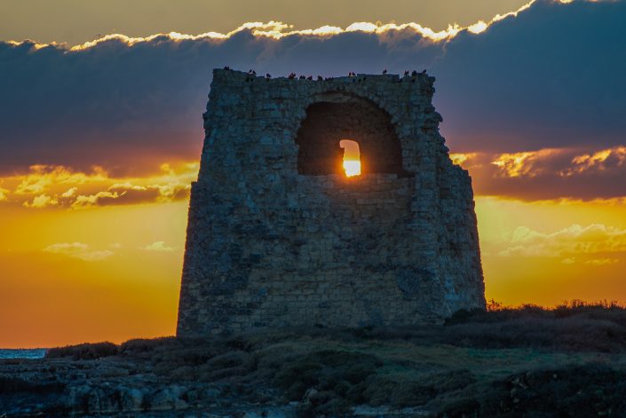 Alba a Roca vecchia. Costa adriatica del Salento.