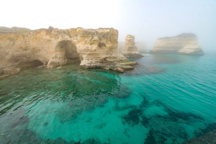 Faraglioni di Sant'Andrea. Costa adriatica.